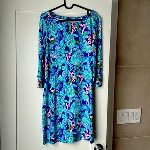Lilly Pulitzer dress size S. Wore once , very comfortable and stylish.